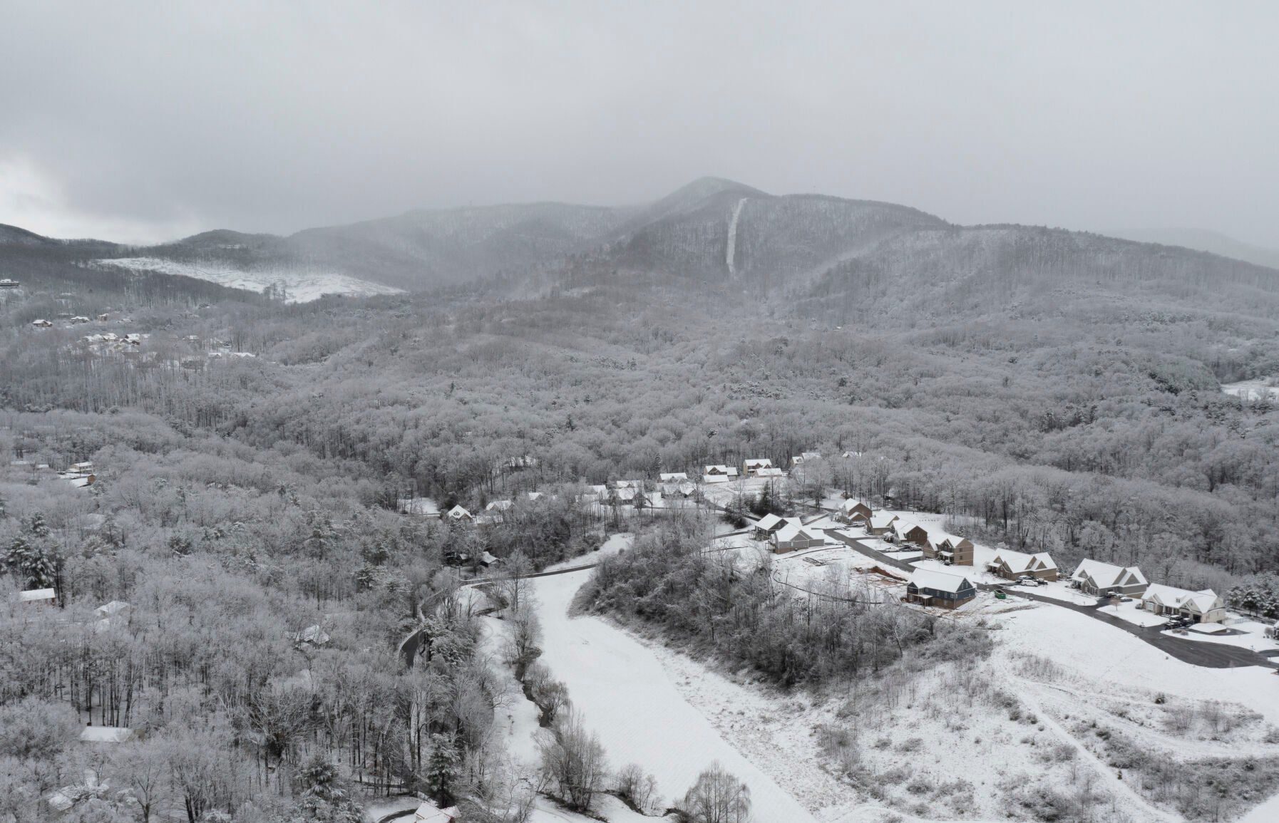 01032022 DH SalemSnow p03